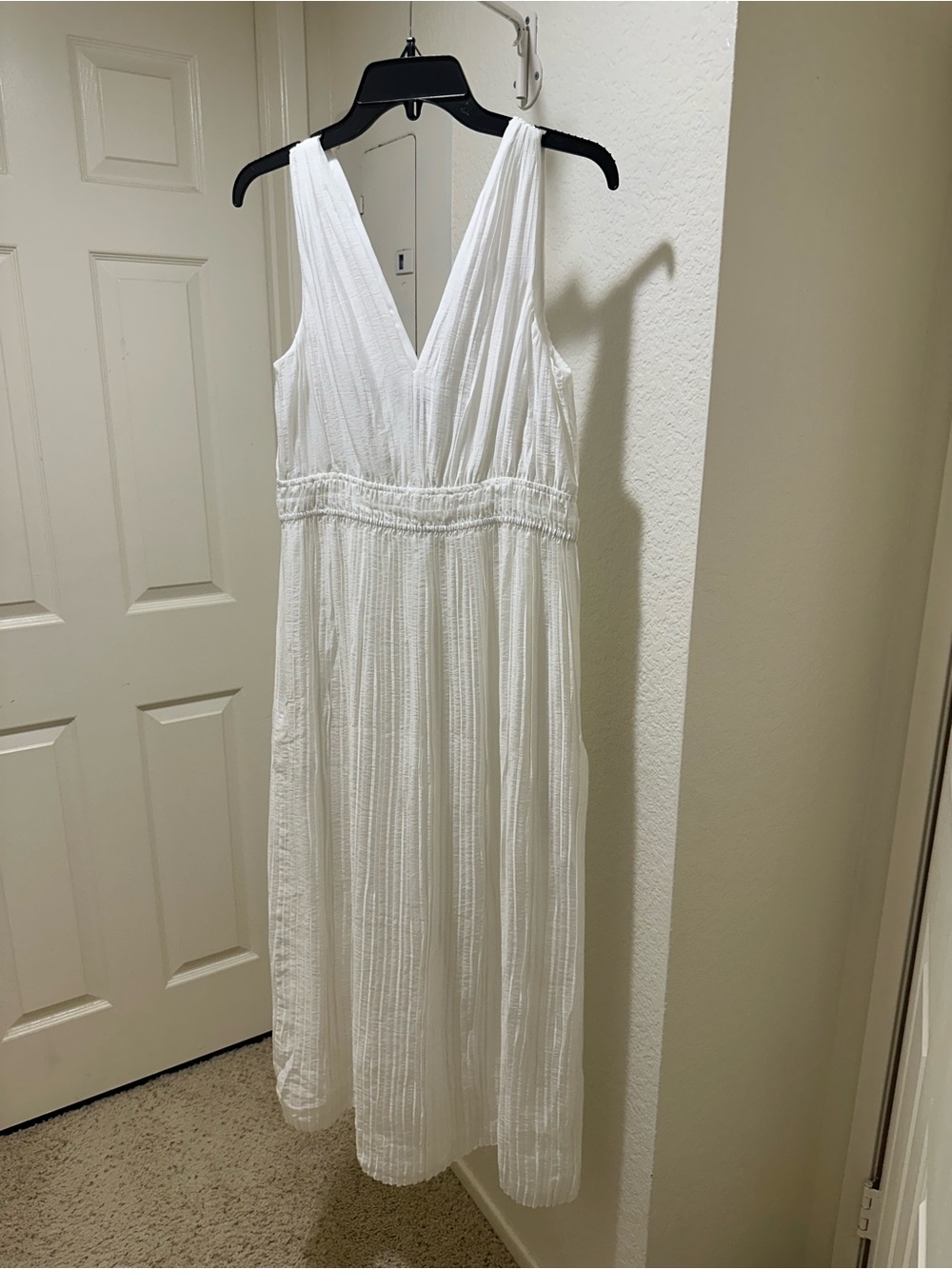 Vince Pleated Double V-Neck Midi Dress Off White NWOT Size S